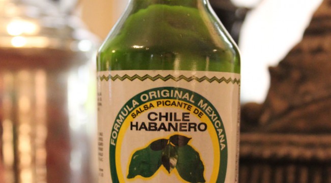 La Anita Green Chile Habanero Hot Sauce Bottle
